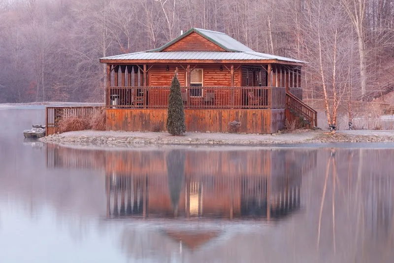 Peaceful Valley Lake & Cabins