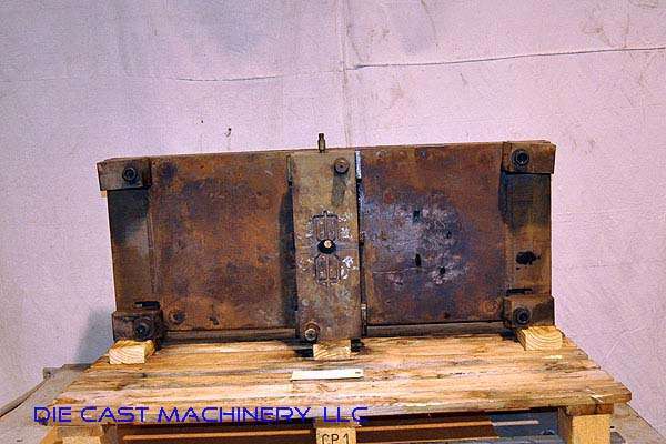Used DME Model: DC-1518-Z-HD 1518 inches Heavy Duty, Double Unit, Hot Chamber Zinc master unit die holder
