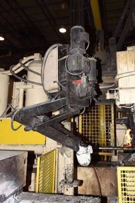 Used Rimrock Model: 310-60 inch & 305 70 inch Standard Duty 310-60/305-70 inch Combination Automatic Ladle & Reciprocating Die Sprayer Package