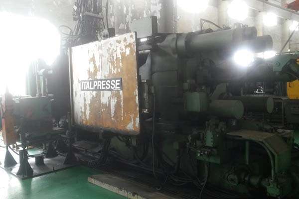 Used Italpresse Model: IP/750-SC 750 Metric Ton Horizontal Cold Chamber Aluminum High Pressure Die Casting Machine