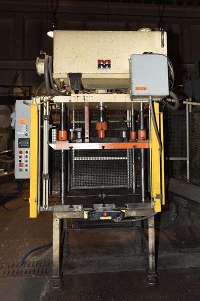 Used Metal Mechanics Model: 20 20 Ton Four Column (Post) Vertical Hydraulic Die Casting Trim Press