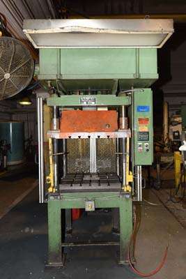 Used Metal Mechanics Model: 25 25 Ton Four Column (Post) Vertical Hydraulic Die Casting Trim Press