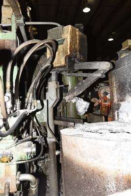 Used Rimrock Model: 305 305-70 Inch Multi-Link Automatic Ladle for Non-Ferrous Aluminum and Brass Die Casting and Foundry Operations