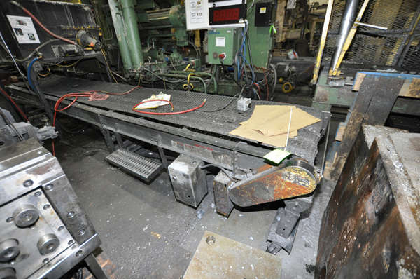 Used Rimrock Model: RR-30-216 30 Inch Wide Mesh Belt Type Indexing Parts Conveyor with Water Quench Tank for Die Cast and Foundry Applications
