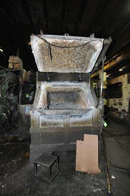 Used MPH Model: AMH-500 500 Pound Per Hour Melt Capacity Reverberatory Type Wet Bath Stationary Aluminum Melting and Holding Furnace