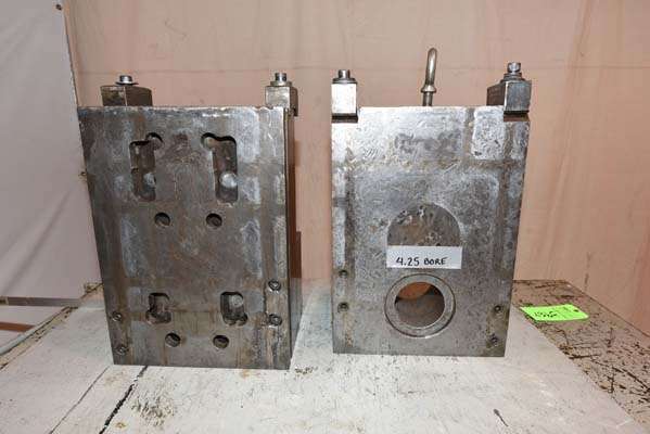 Used DME Model: DCS-1215-A 1215 inch Standard Duty, Single Unit, Cold Chamber Aluminum master unit die holder