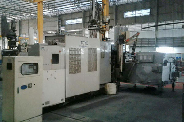 Used Toyo Machinery Model: BD-350V4-T 350 Metric Ton Horizontal Cold Chamber Aluminum High Pressure Die Casting Machine