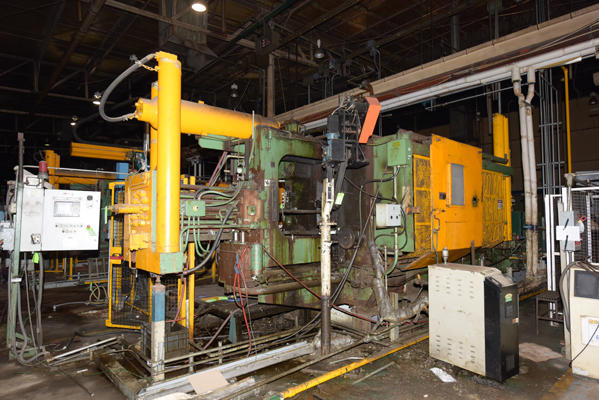 Used HPM Model: II-900-A 900 Ton Horizontal Cold Chamber Aluminum High Pressure Die Casting Machine