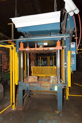 Used Metal Mechanics Model: 40 40 Ton Four Column (Post) Vertical Hydraulic Die Casting Trim Press