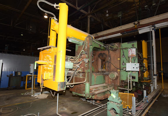 Used HPM Model: II-900-A 900 Ton Horizontal Cold Chamber Aluminum High Pressure Die Casting Machine