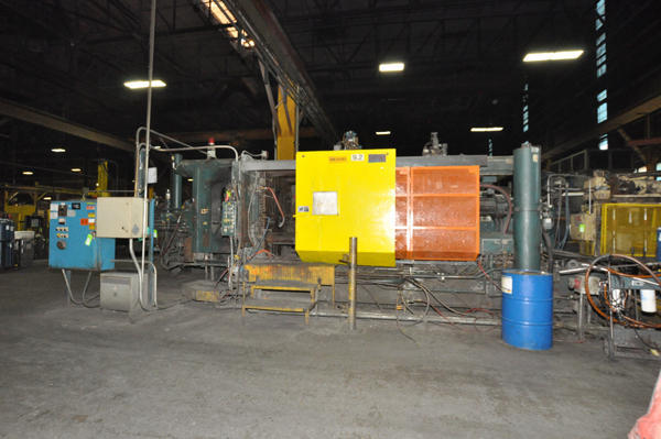 Used HPM Model: D-900-A 900 Ton Horizontal Cold Chamber Aluminum High Pressure Die Casting Machine