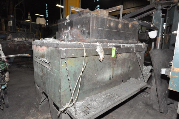 Used Lindberg MPH Model: 62-H1816-L-SP 2300 pound bath capacity Low Energy High Efficiency Electric Heated Aluminum Holding Furnace