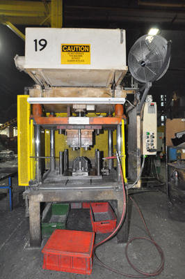 Used Metal Mechanics Model: 50 50 Ton Four Column (Post) Vertical Hydraulic Die Casting Trim Press
