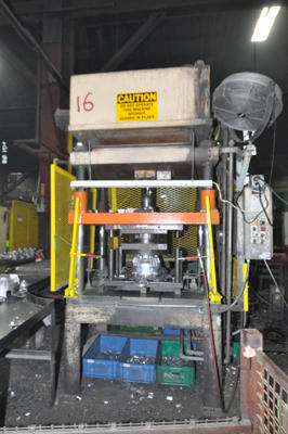 Used Metal Mechanics Model: 50 50 Ton Four Column (Post) Vertical Hydraulic Die Casting Trim Press