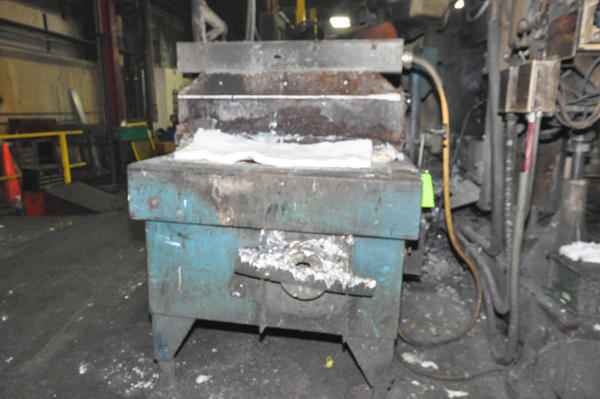 Used Dynarad Model: EH-1700 1700 pound bath capacity Low Energy High Efficiency Electric Heated Aluminum Holding Furnace