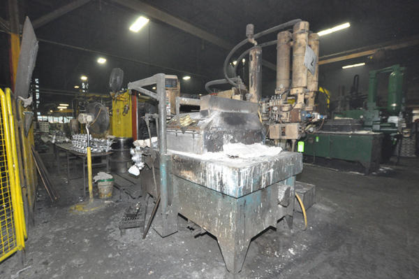 Used Ex-Cell-O B&T Model: DC-700 700 Ton Horizontal Cold Chamber Aluminum High Pressure Die Casting Machine