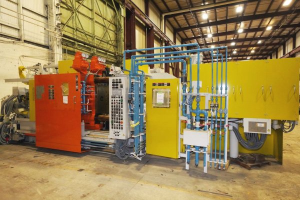 Used Toshiba Model: DC-650R-EM 650 (6500kN) (663 Metric Ton) Horizontal Cold Chamber Aluminum High Pressure Die Casting Machine