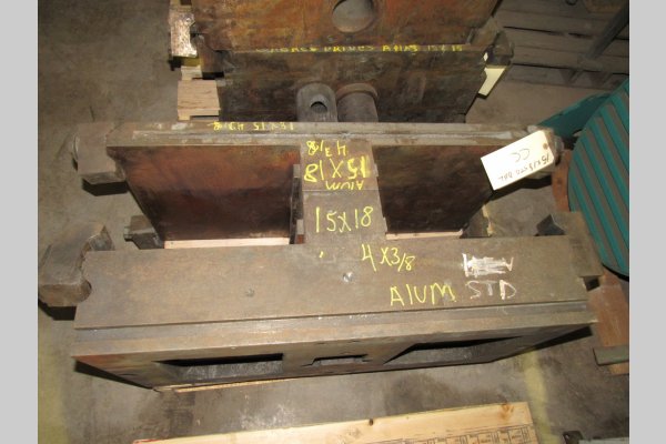 Used DME Model: DC-1518-A 1518 Inch Standard Duty, Double Unit, Cold Chamber Aluminum master unit die holder