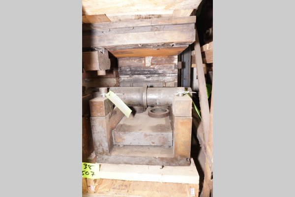 Used DME Model: DC-1518-Z-HD 1518 Inch Standard Duty, Double Unit, Cold Chamber Aluminum master unit die holder