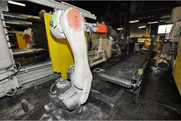 Used Kawasaki Model: RS-080N 80 Kilogram Six Axis Foundry Rated Industrial Robot