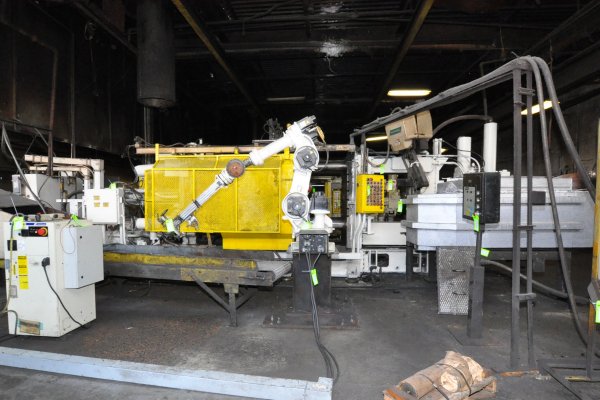 Used HPM Model: D-800-A 800 U.S. Ton Horizontal Cold Chamber Aluminum High Pressure Die Casting Machine