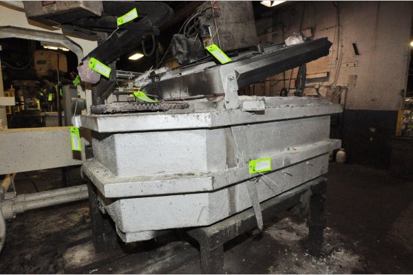 Used Cal-Miser Model: 2600 2600 pound bath capacity in aluminum Low Energy High Efficiency Natural Gas Heated Aluminum Holding Furnace