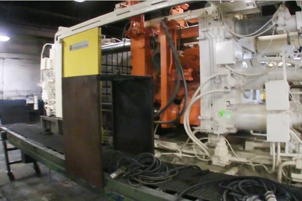 Used PDC Model: 18 Inch Wide by 16 foot long Metal Chain Plate Conveyor Belt with Forced Air Cooling Fans and Tunnel for Die Cast and Foundry Applications