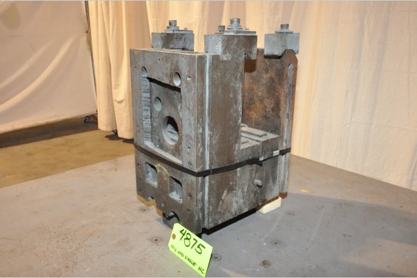 Used DME Model: DCS-1012-Z 1012 Standard Duty, Single Unit, Hot Chamber Zinc master unit die holder