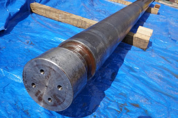 Used Prince Model: 836 Tie Bar for 850 ton Machine 7.5 inch (Diameter) Die Cast Machine Tie Bar