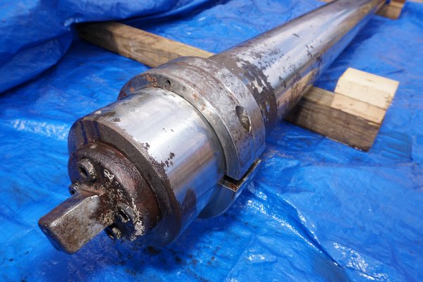 Used Prince Model: 629 Tie Bar for 650 ton Prince Die Cast Machine 6.75 inch (Diameter) Die Cast Machine Tie Bar