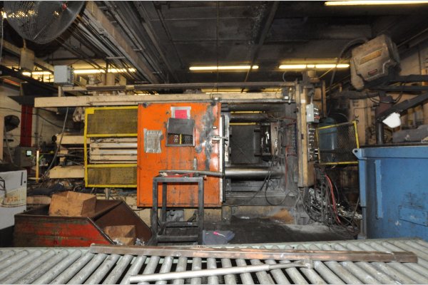 Used HPM Model: II-900-A 900 Ton Horizontal Cold Chamber Aluminum High Pressure Die Casting Machine