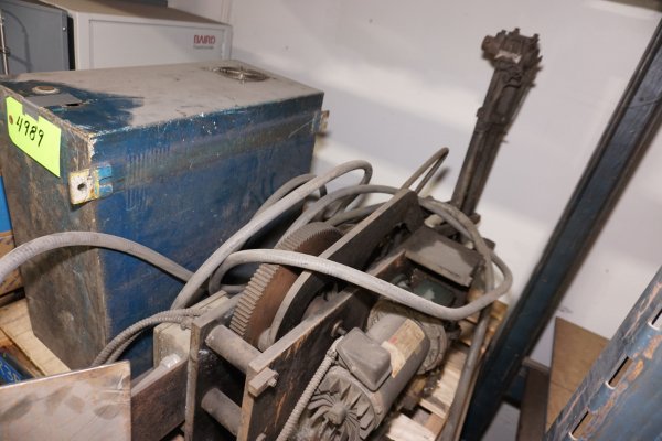 Used Rimrock Model: 305 (mechanical only) 50 Pound Pour Capacity Multi-Link Automatic Ladle for Non-Ferrous Aluminum and Brass Die Casting and Foundry Operations