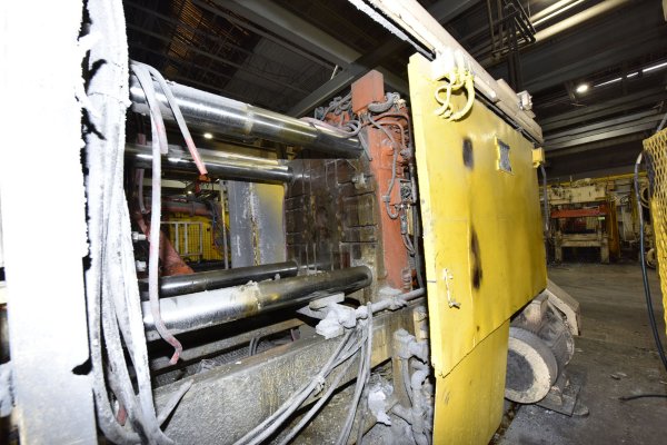 Used Idra Model: OL 560 PPR 609 Metric Ton (669 U.S. Tons) Horizontal Cold Chamber Aluminum/Magnesium Capable High Pressure Die Casting Machine