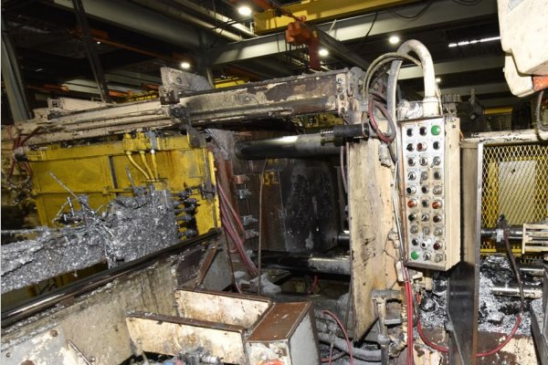 Used Idra Model: OL 560 PPR 609 Metric Ton (669 U.S. Tons) Horizontal Cold Chamber Aluminum/Magnesium Capable High Pressure Die Casting Machine