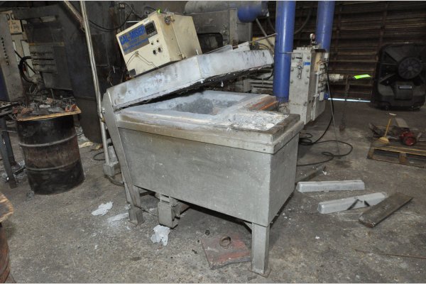 Used Cal-Miser Model: SO 1600 1600 Pound Holding Capacity(Aluminum) Low Energy High Efficiency Natural Gas Heated Aluminum Holding Furnace