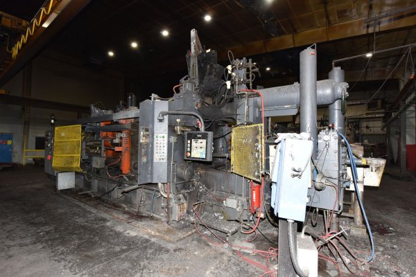 Used HPM Model: II-900-A 900 Ton Horizontal Cold Chamber Aluminum High Pressure Die Casting Machine