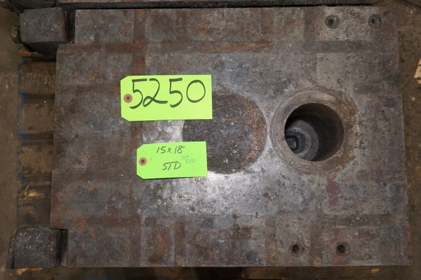 Used DME Model: DCS-1518-A 1518 Inch Standard Duty, Single Unit, Cold Chamber Aluminum master unit die holder
