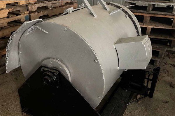 Used Arrow-Acme Model: PL855 600 Pound Capacity (Aluminum) Power Roll-Over Transfer Ladle - Forklift Type Bull Ladle for Molten Aluminum or Zinc - DC Powered - Arrow-Acme Type