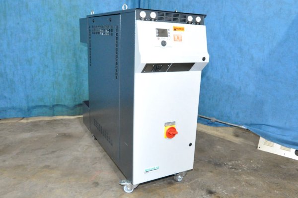 Used Regloplas Model: 300LD/20/FM65/1K/RT100 40 kW (20 kw per zone) Dual (two) Zone Portable Hot Oil Process Heater Temperature Control Unit with Cooling Water Circuit
