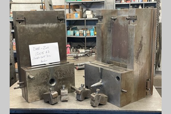 Used DME Model: DCS-1215-Z-HD 1215 Inch Heavy Duty, Single Unit, Hot Chamber Zinc master unit die holder