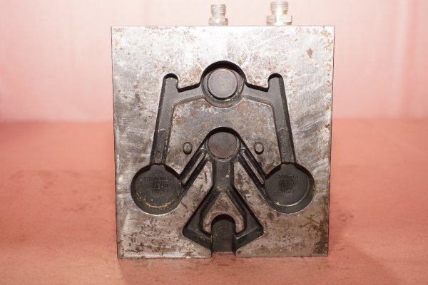 Used Fondarex Model: SuperVac Maxi 800 – 2800 Ton Vacuum Valve for Processing Die Casting