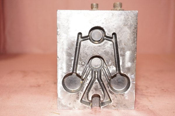 Used Fondarex Model: SuperVac Medio 200 – 1200 Ton Vacuum Valve for Processing Die Casting