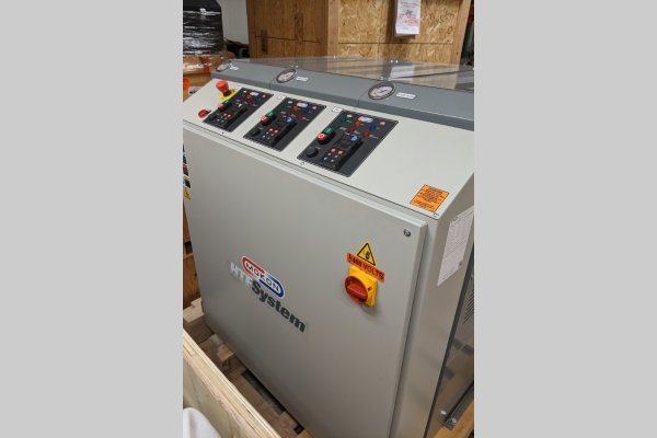 Used Mokon Model: H44C06AKC 18 kW (6 kW per zone) Three Zone Portable Hot Oil Process Heater Temperature Control Unit with Cooling Water Circuit