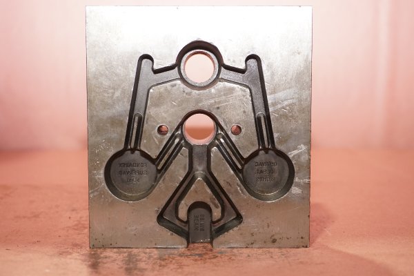 Used Fondarex Model: SuperVac Maxi 800 – 2800 Ton Vacuum Valve for Processing Die Casting