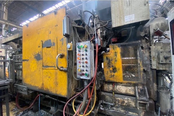 Used HPM Model: II-600-A 600 U.S. Tons Horizontal Cold Chamber Aluminum High Pressure Die Casting Machine