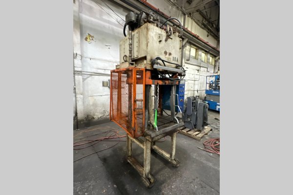 Used Long Beach - Sunrise Model: TP-20B 20 Ton Four Column (Post) Vertical Hydraulic Die Casting Trim Press