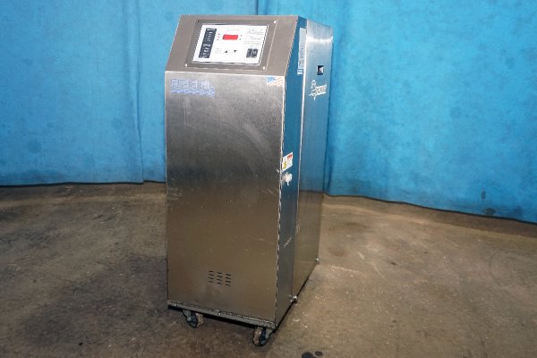 Used Advantage Model: RK-1230HC-41D3 12 kW Single Zone Portable Hot Oil Process Heater Temperature Control Unit with Cooling Water Circuit