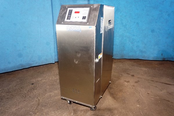 Used Advantage Model: RK-1230HC-41D3 12 kW Single Zone Portable Hot Oil Process Heater Temperature Control Unit with Cooling Water Circuit