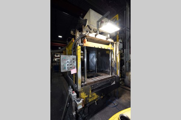 Used Metal Mechanics Model: TP-50 50 U.S. Ton Four Column (Post) Vertical Hydraulic Die Casting Trim Press