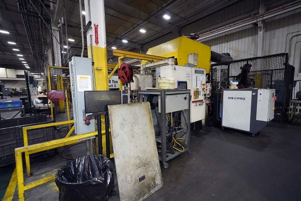 Used Prince Model: 940 CCA 1000 Tons Horizontal Cold Chamber Aluminum High Pressure Die Casting Machine